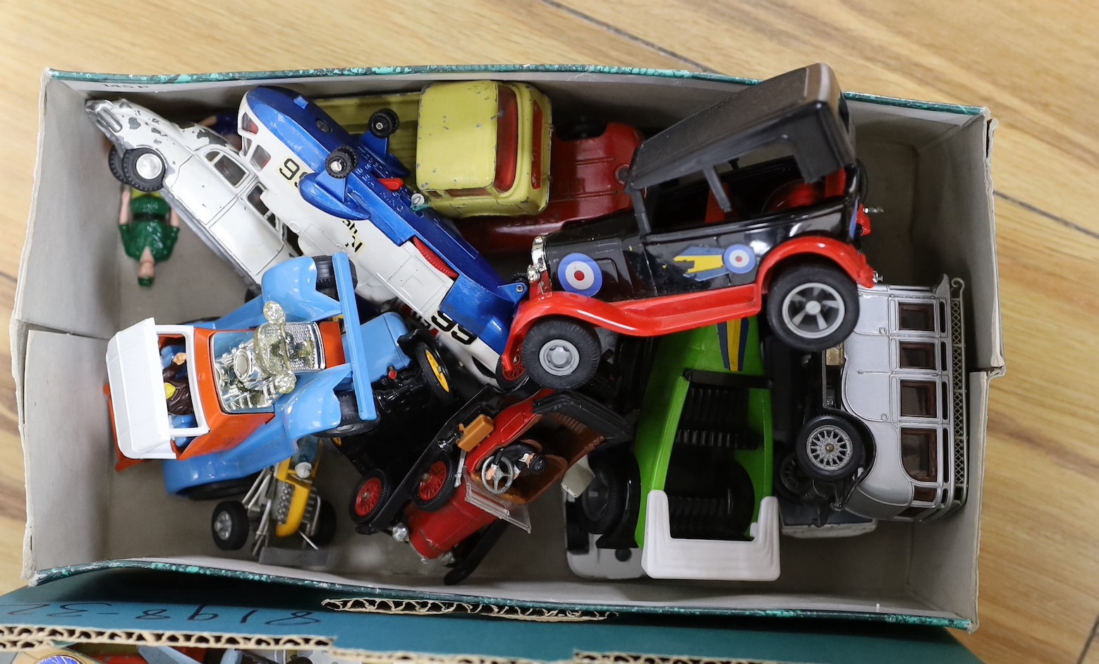 A quantity of Corgi and Matchbox cars and vehicles